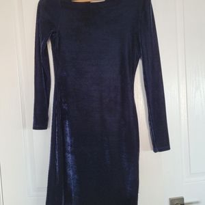 Reiss dark blue velvet off shoulder dress new, never worn